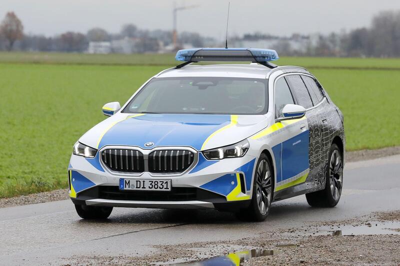 BMW Serie 5 Station Wagon, ecco il prototipo della polizia [Foto Spia]