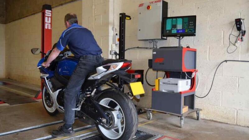 Revisione Moto 2023: costi, scadenze e procedure per la revisione di moto e scooter [GUIDA]