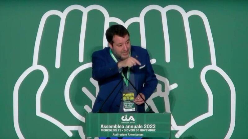 Nuovo Codice della strada. Ergastolo della patente e sospensione di 30 anni per i recidivi: il ministro Salvini non indietreggia [VIDEO]