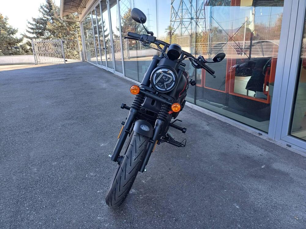 Um Italia Renegade Vegas 125 (2023 - 25) (2)
