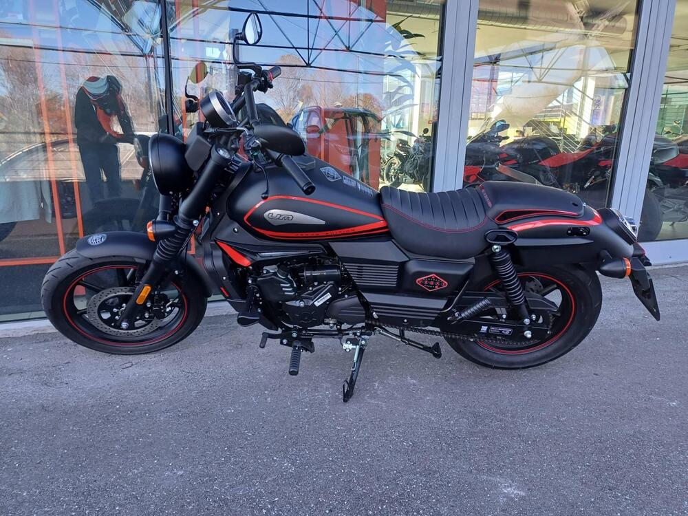 Um Italia Renegade Vegas 125 (2023 - 25) (3)