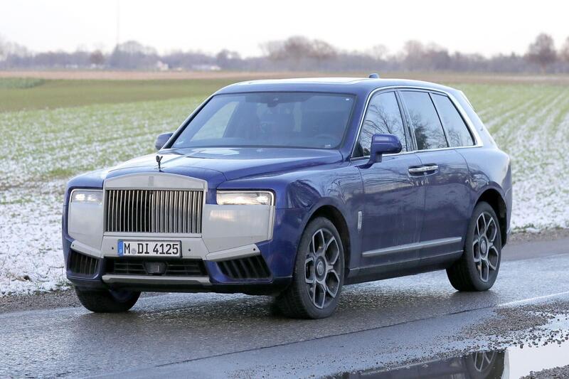 Rolls Royce Cullinan, ecco il nuovo facelift [Foto Spia]