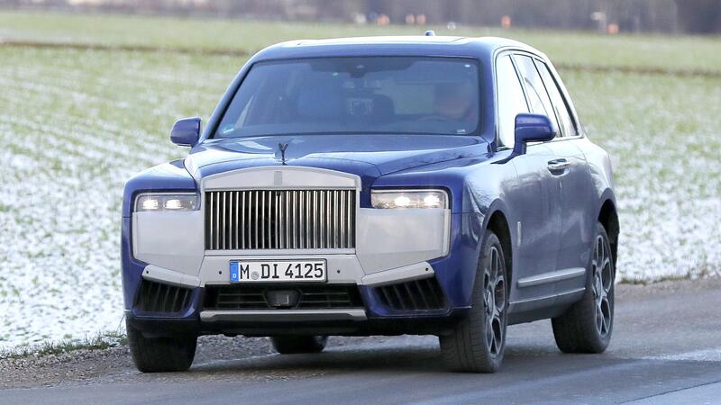 Rolls Royce Cullinan, ecco il nuovo facelift [Foto Spia]