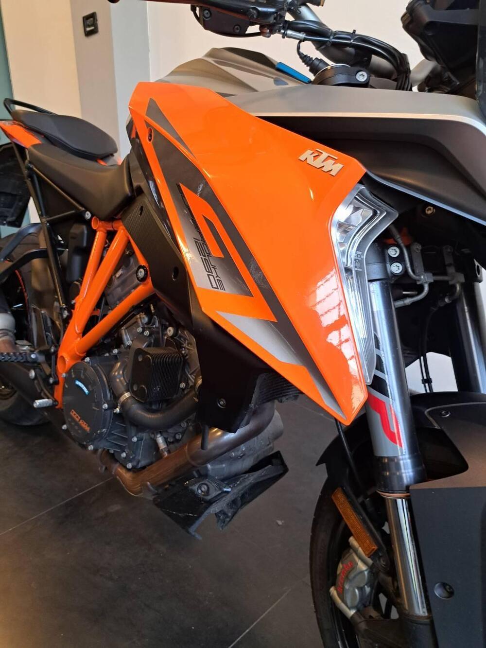 KTM 1290 Super Duke GT ABS (2016 - 18) (3)