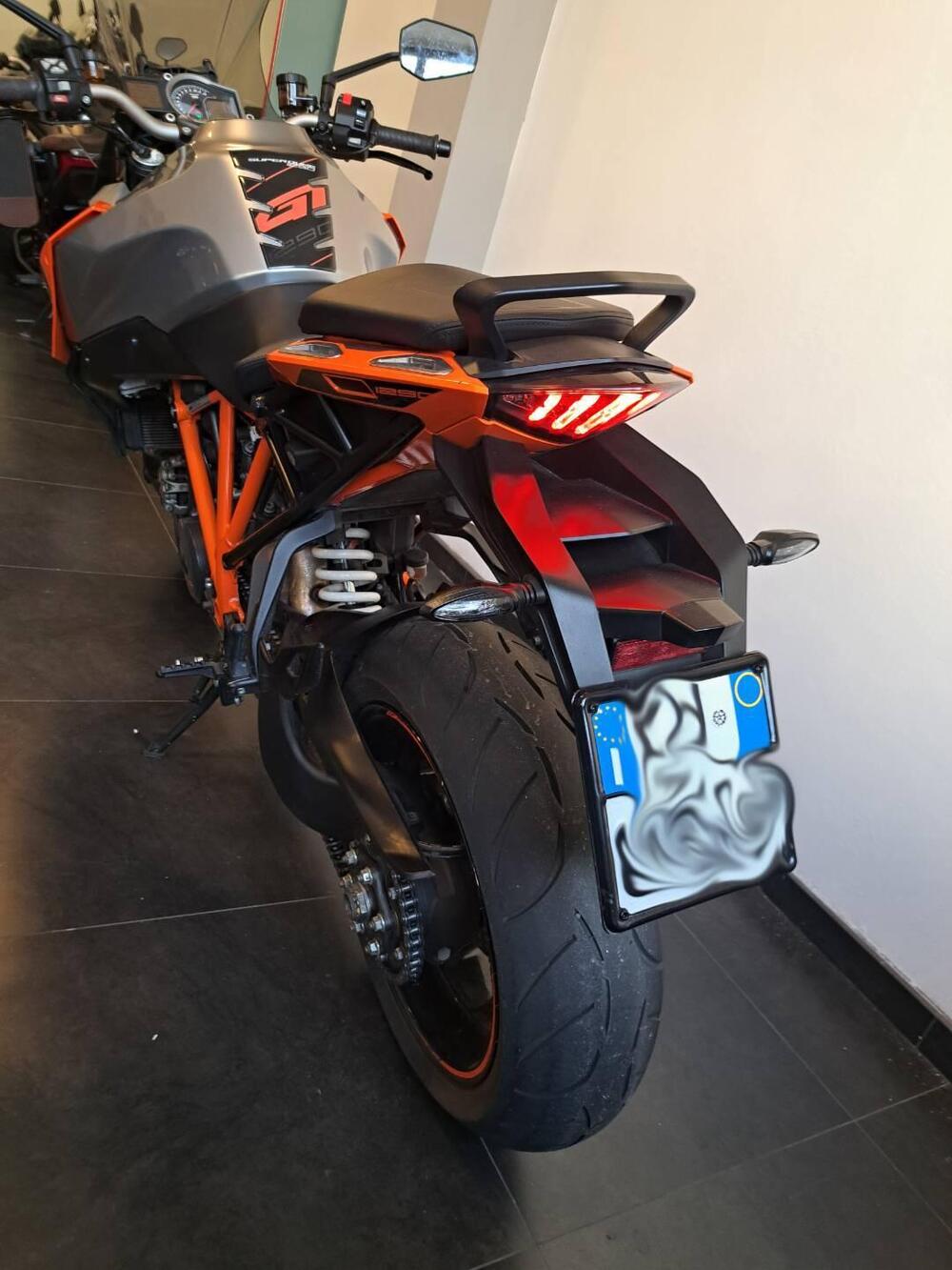 KTM 1290 Super Duke GT ABS (2016 - 18) (6)