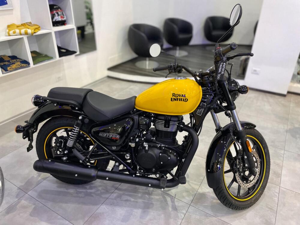Royal Enfield Meteor 350 Fireball (2021 - 25) (5)