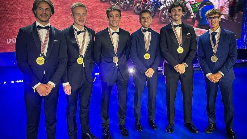 I campioni del mondo 2023 premiati a Liverpool! Da Pecco Bagnaia a Nicol&ograve; Bulega, quanta Ducati! [VIDEO]