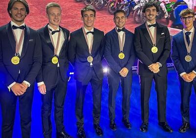 I campioni del mondo 2023 premiati a Liverpool! Da Pecco Bagnaia a Nicolò Bulega, quanta Ducati! [VIDEO]