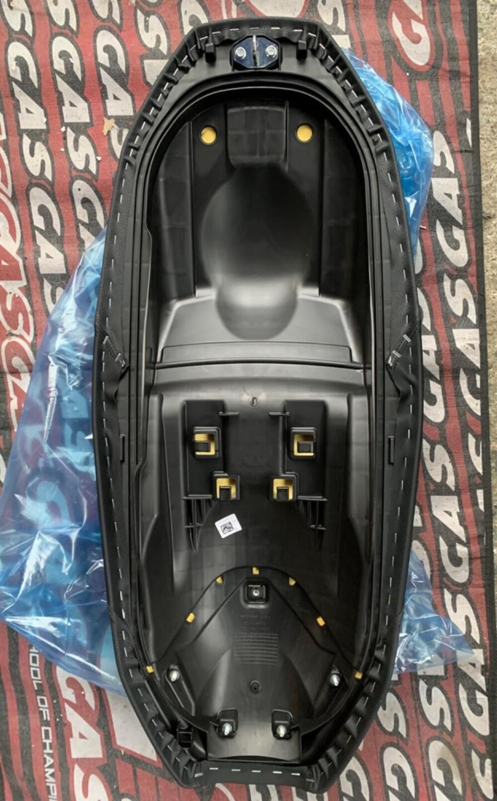 Sella Honda Forza (2)