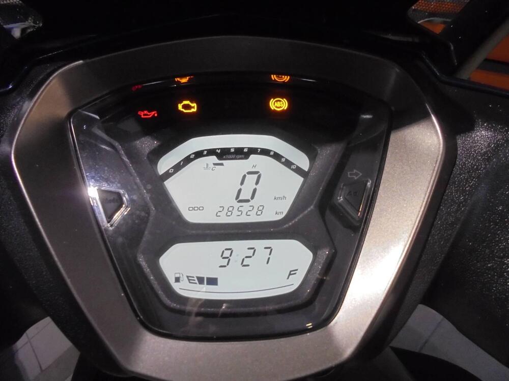 Kymco Agility 300i (2021 - 25) (4)