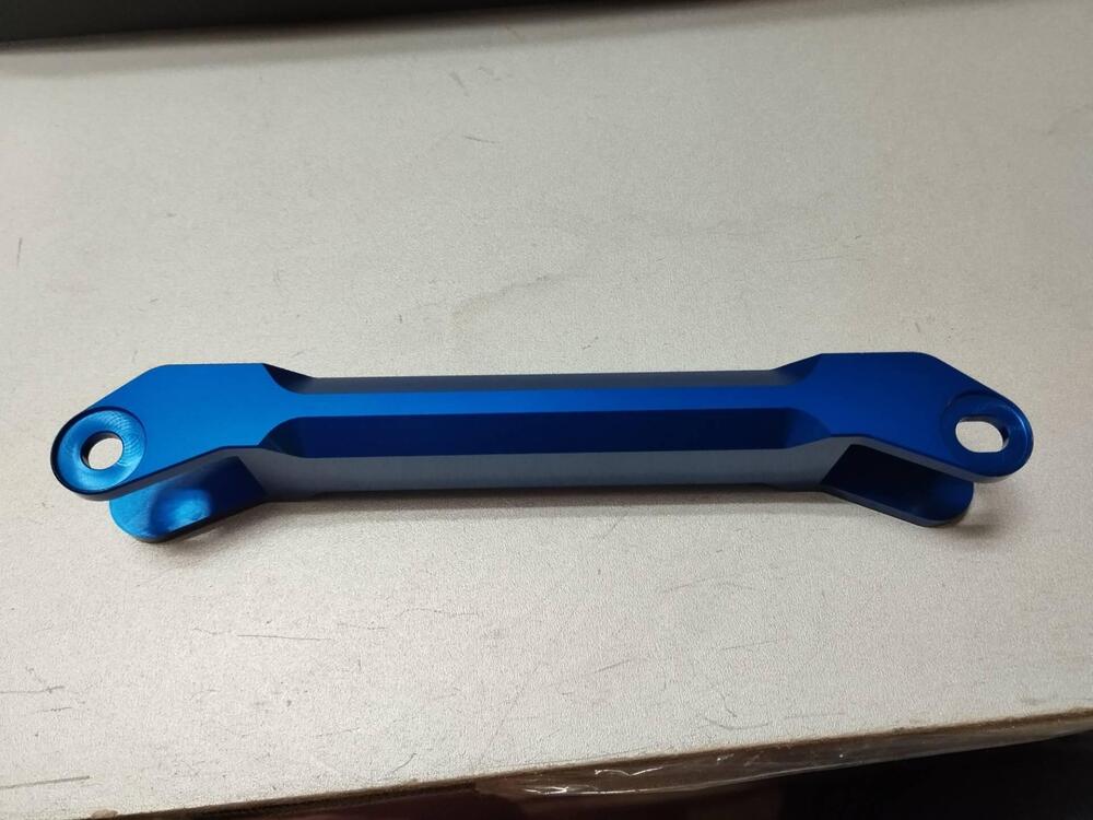 Barra rinforzo manubrio Tracer MT07 Puig (2)