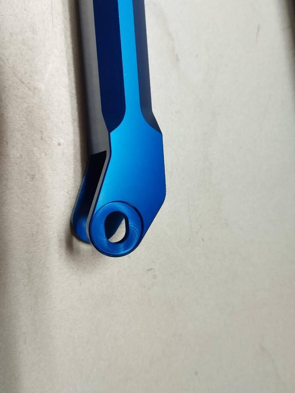 Barra rinforzo manubrio Tracer MT07 Puig (3)