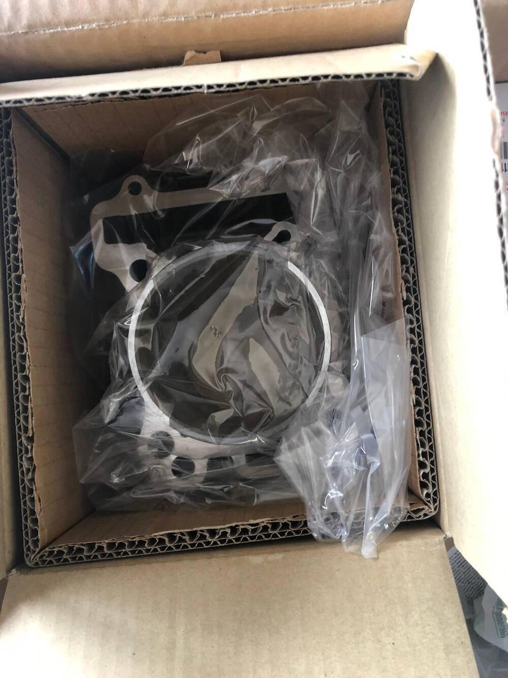 RICAMBI MOTORE NUOVI E USATI SV 650 AD INIEZIONE Suzuki (4)