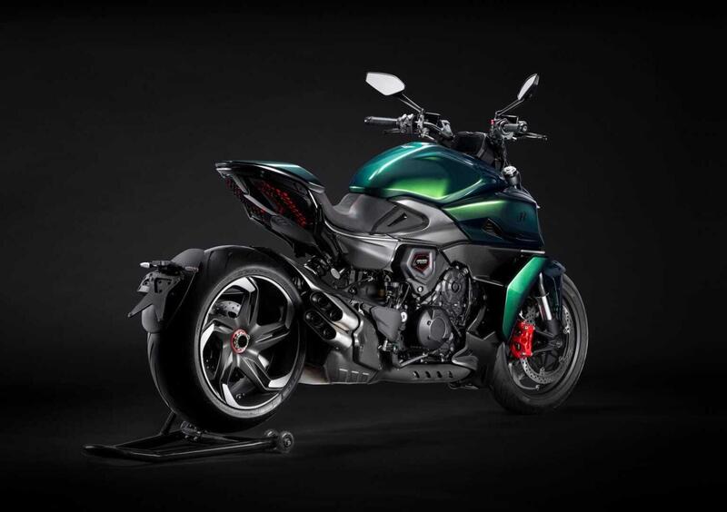 Ducati Diavel V4 Diavel for Bentley (2024) (3)