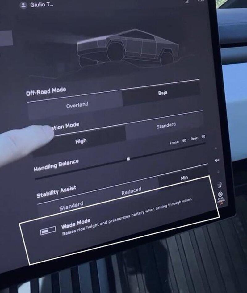 Il wade mode del Cybertruck per i guadi