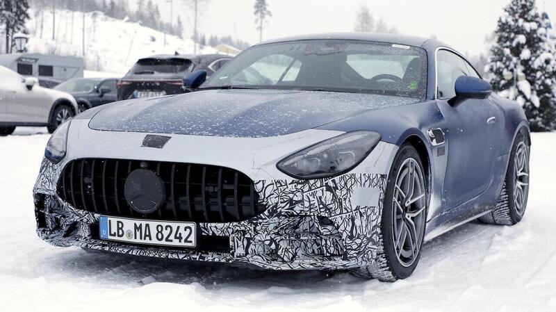 Mercedes AMG GT 53 Coup&eacute;, arriva il nuovo facelift [Foto Spia]