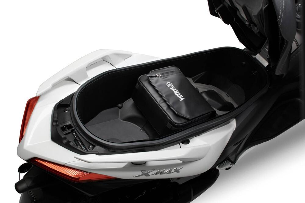 Borsa vano sotto sella Yamaha X-MAX - TRICITY (4)