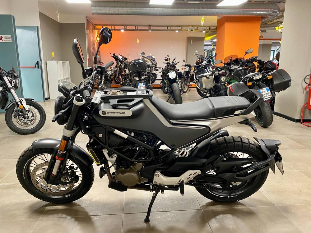 Husqvarna Svartpilen 125 (2021 - 23) (4)