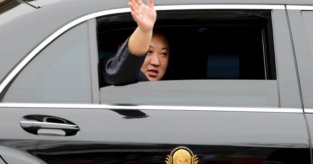 Mercedes-Maybach e non solo: cos&igrave; le auto di lusso entrano in Corea del Nord (nonostante le sanzioni, inutili come in Russia). E il presidente Kim Jong Un&hellip;