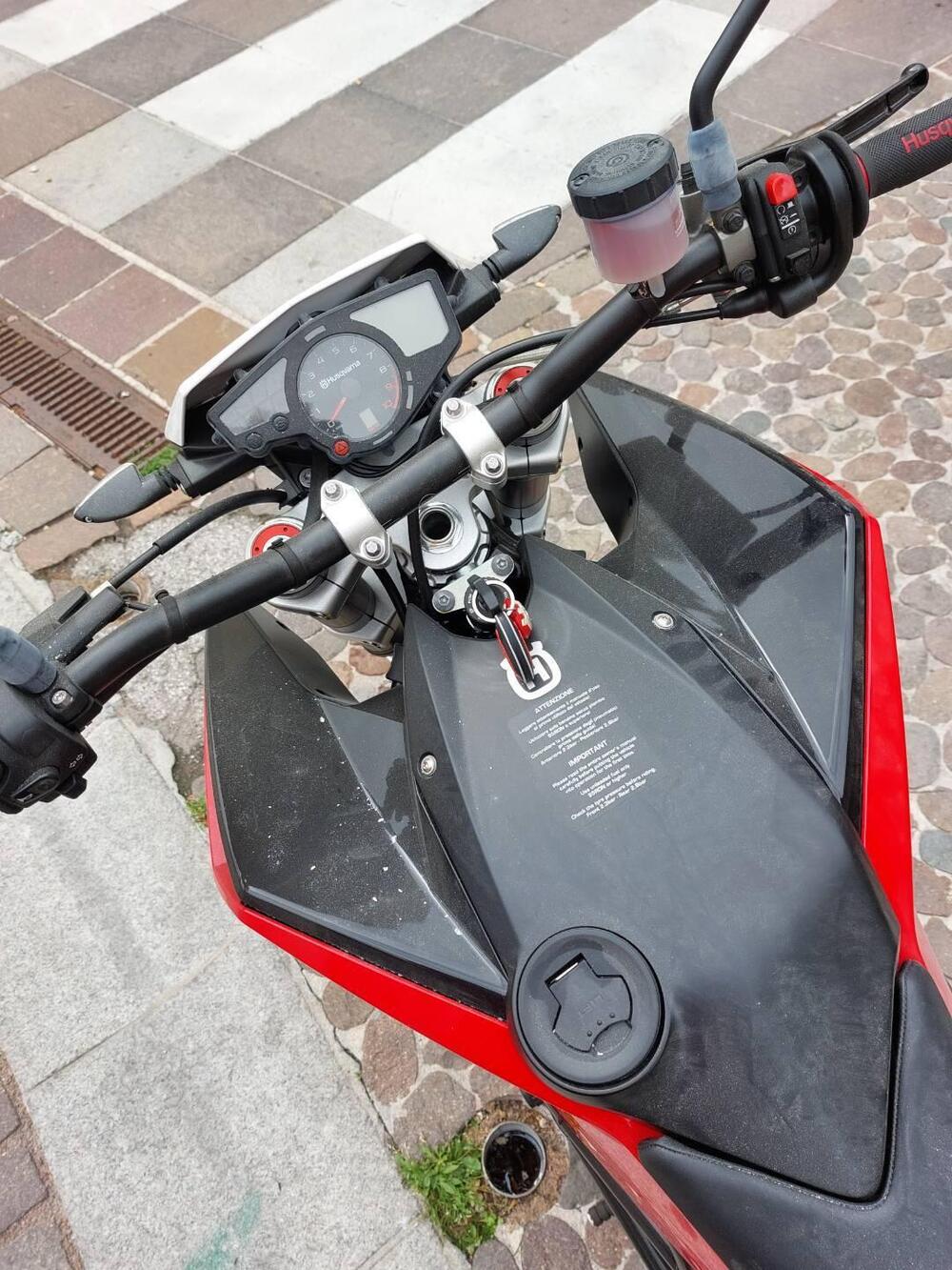 Husqvarna Nuda 900 R (2011 - 13) (11)