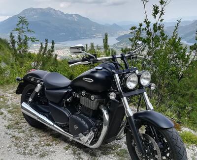 Triumph Thunderbird Storm 1700 ABS (2010 - 16) usata
