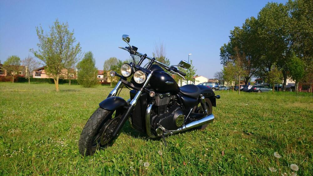 Triumph Thunderbird Storm 1700 ABS (2010 - 16) (2)