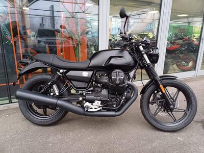 Moto Guzzi V7 Stone (2021 - 24) nuova