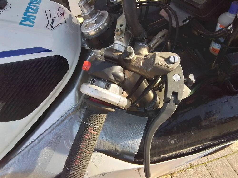 Suzuki GSX R 750 (1999 - 03) (4)