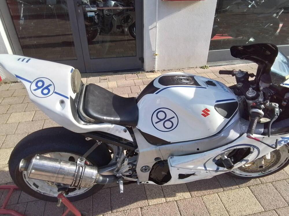 Suzuki GSX R 750 (1999 - 03) (6)