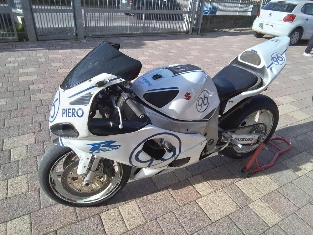 Suzuki GSX R 750 (1999 - 03) (12)