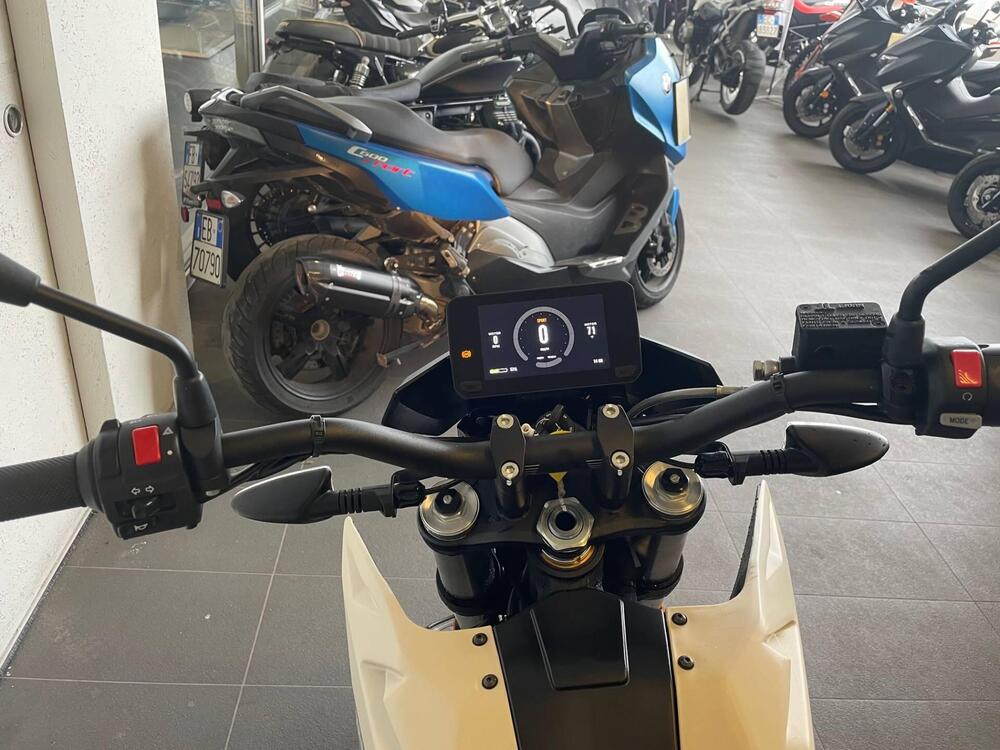 Zero FX (2015 - 25) (4)