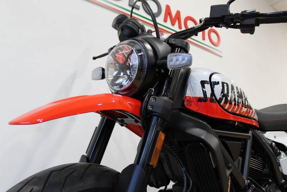 Ducati Scrambler 800 Urban Motard (2022) (7)