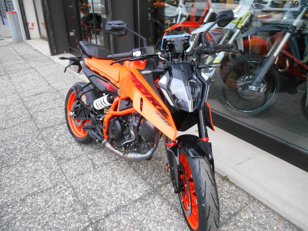 KTM 390 Duke (2024 - 25) (2)