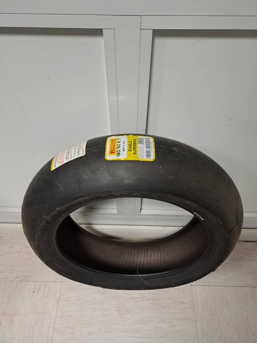 Pirelli Diablo Superbike Slick