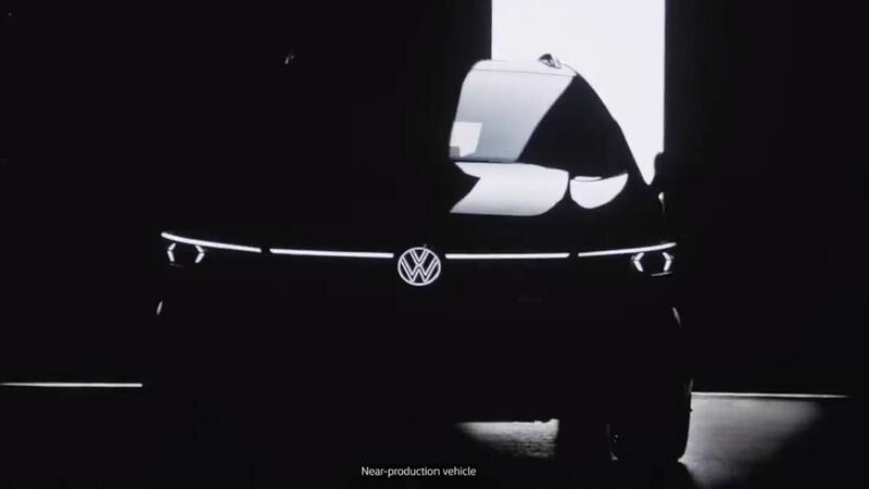 Volkswagen Golf 8.5: arriva a inizio anno ed ecco il teaser dal boss Schaefer