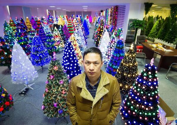 Yiwu, la citt&agrave; cinese che &ldquo;fabbrica&rdquo; il Natale. Se avete decorato casa vostra, dovete ringraziare loro 