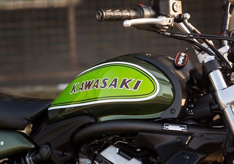 Kawasaki Vulcan 70 Vulcan 70 Mr Martini 650 ABS (2016) (2)