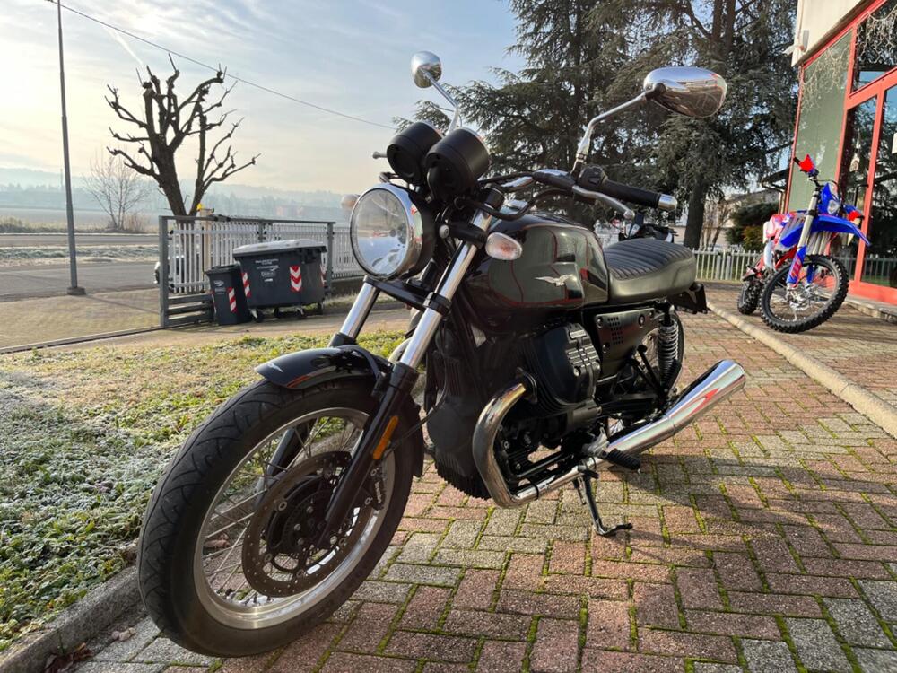 Moto Guzzi V7 III Special (2017 - 20) (7)