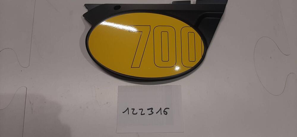 FIANCHETTO OVALE POSTERIORE DX PER FANTIC CABALLER Fantic Motor (2)