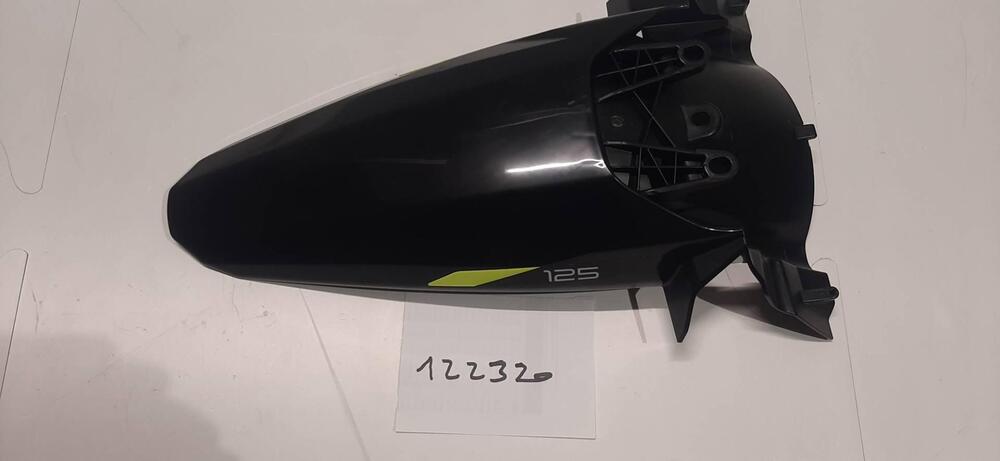 CODINO POSTERIORE PER FANTIC MOTARD XMF 50/125 MY Fantic Motor (2)