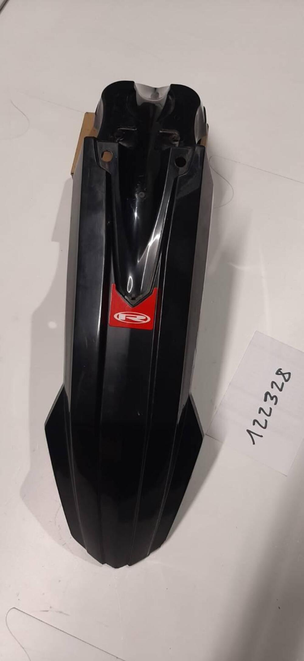 PARAFANGO ANTERIORE PER RIEJU MRT 125 (2)