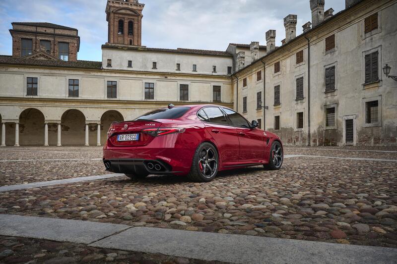 Posteriore Alfa Romeo Giulia Quadrifoglio