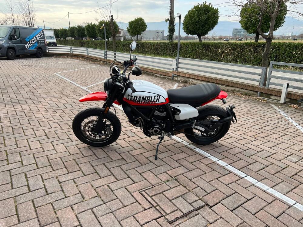 Ducati Scrambler 800 Urban Motard (2022) (2)
