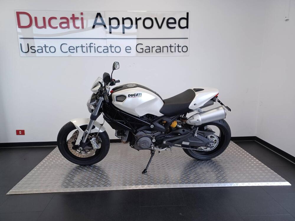 Ducati Monster 696 Plus (2007 - 14) (2)