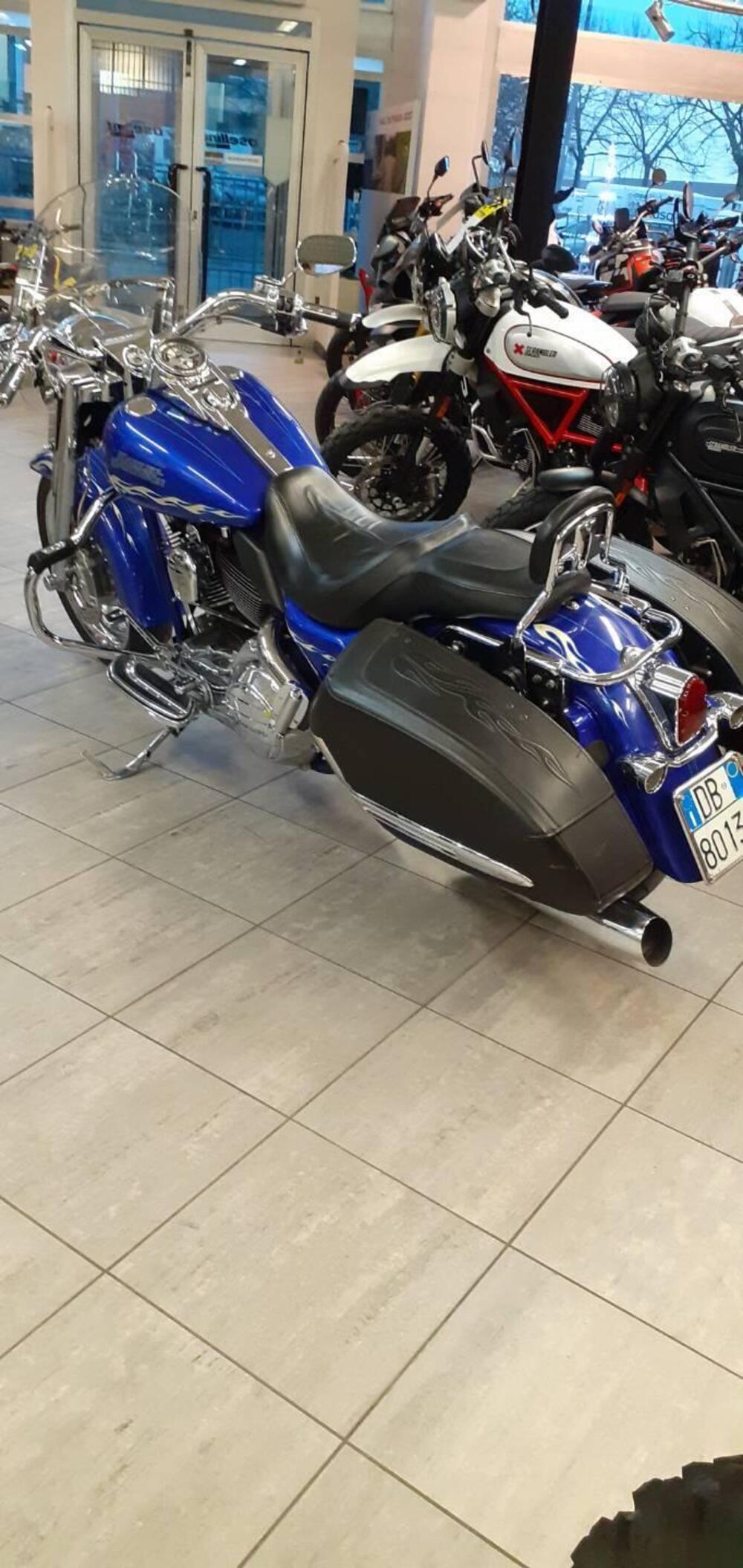 Harley-Davidson 1800 Road King (2007) - FLHRSE (3)