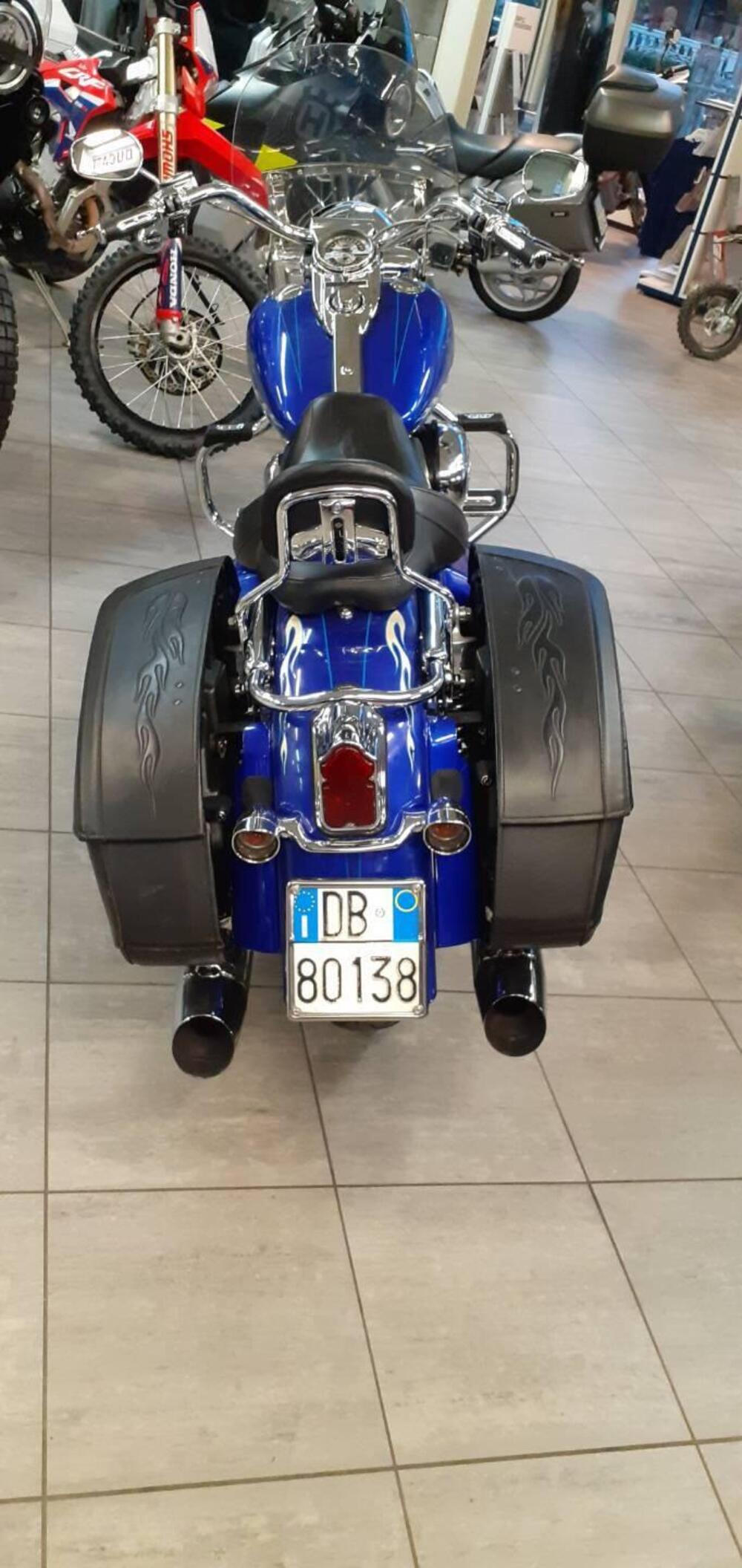 Harley-Davidson 1800 Road King (2007) - FLHRSE (4)