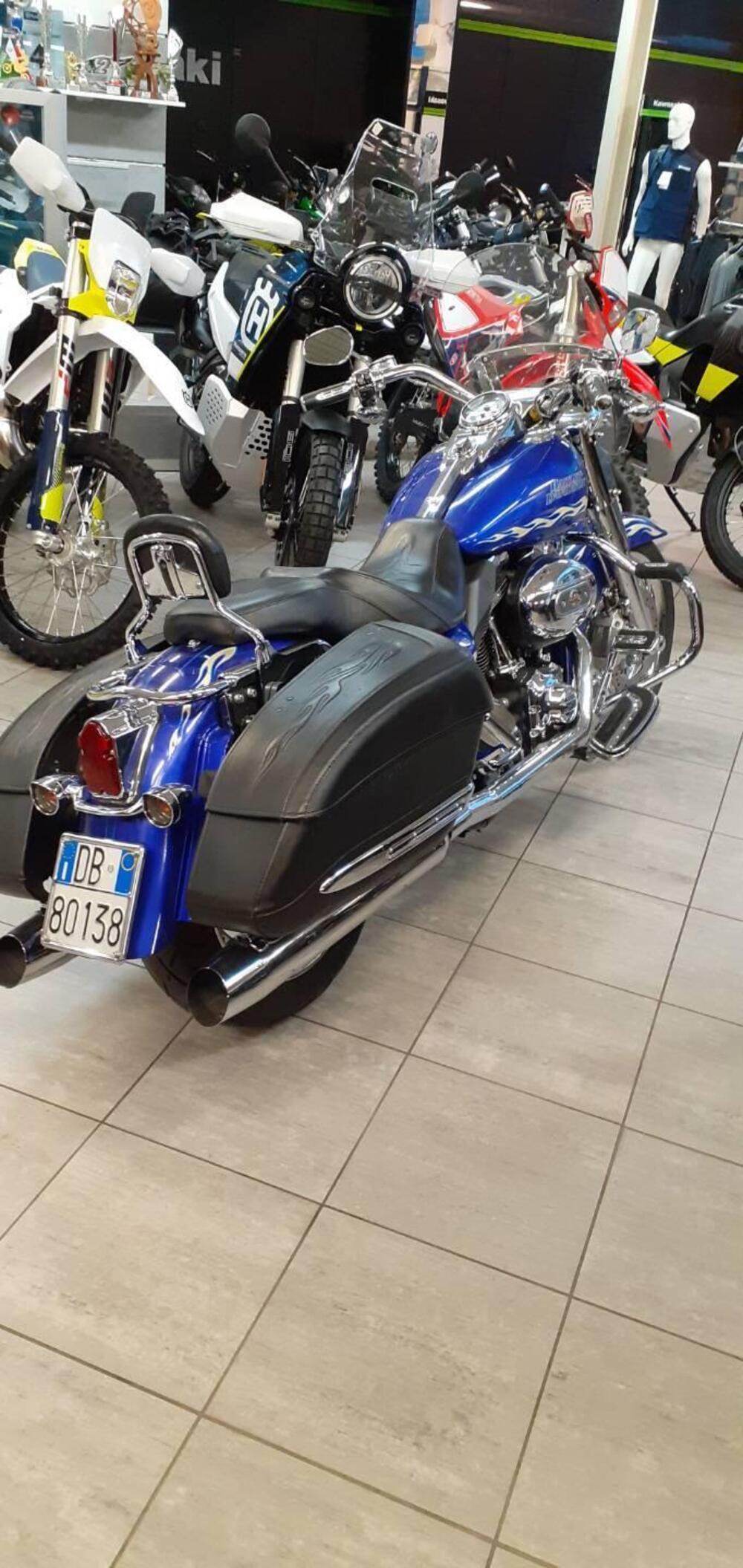 Harley-Davidson 1800 Road King (2007) - FLHRSE (5)