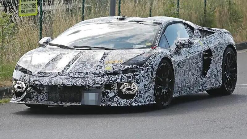 Lamborghini: la nuova Huracan avr&agrave; il V8 e sar&agrave; ibrida, addio V10 