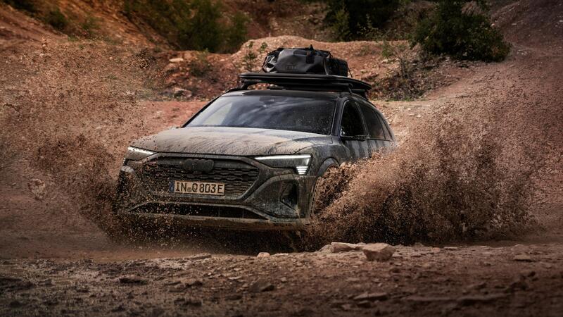 Audi Q8 e-tron Edition Dakar: la sfida dell&rsquo;Off-Road Elettrico [VIDEO]