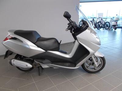 Peugeot Satelis 250 (2006 - 13) usata